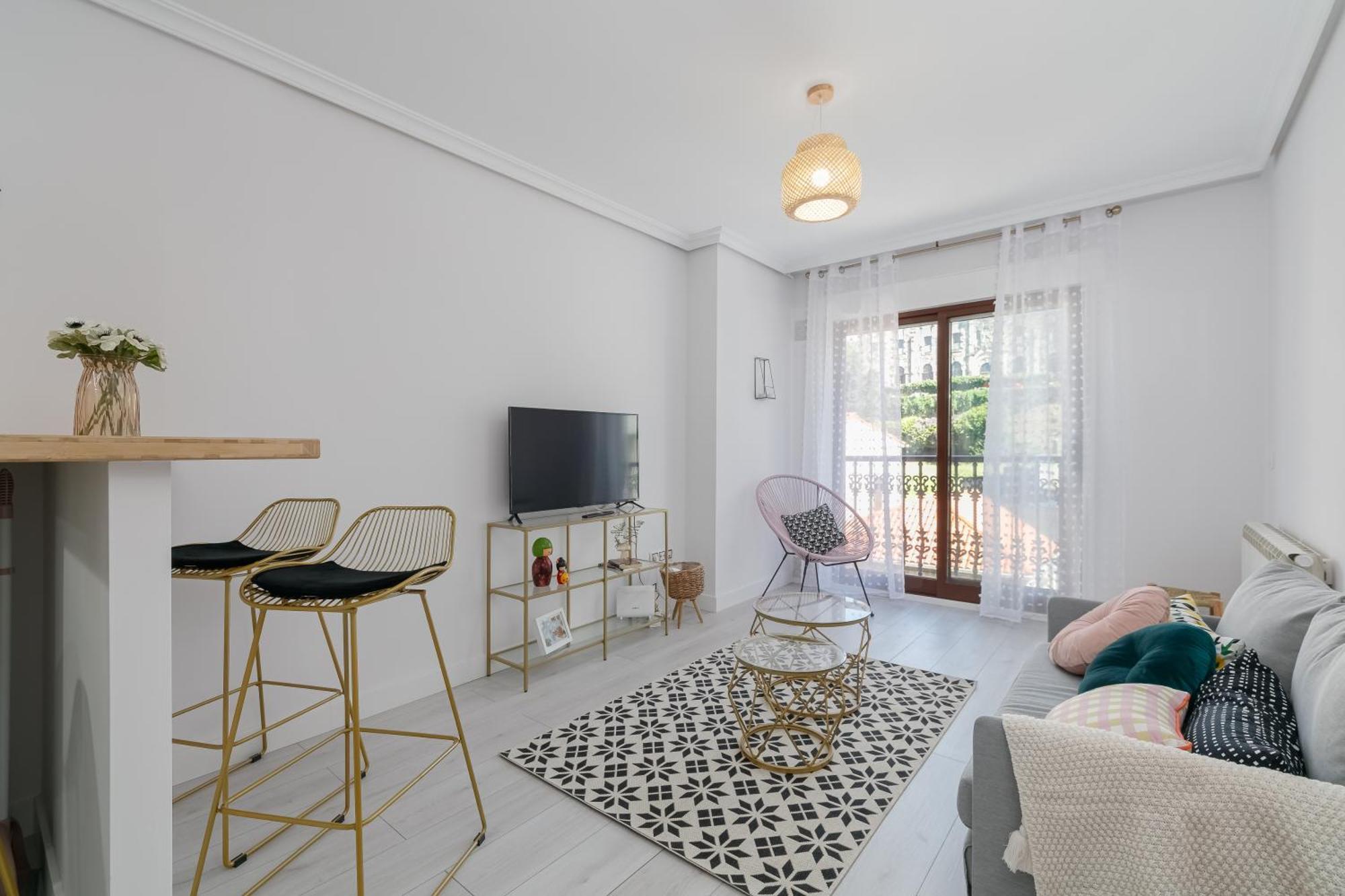 Balcon Al Encanto Con Parking By Apartamento *
